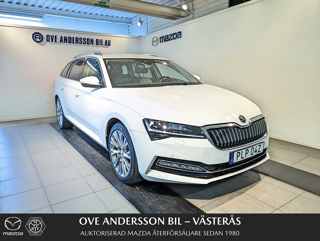 Skoda Superb iV Kombi 1.4 PHEV Business (218) Drag | Värmare