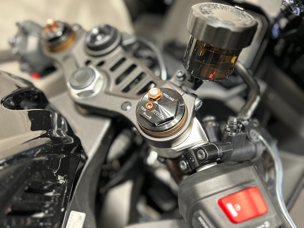 Yamaha R9 / Ny 2026 / Tech Black / Snart omgående leverans!