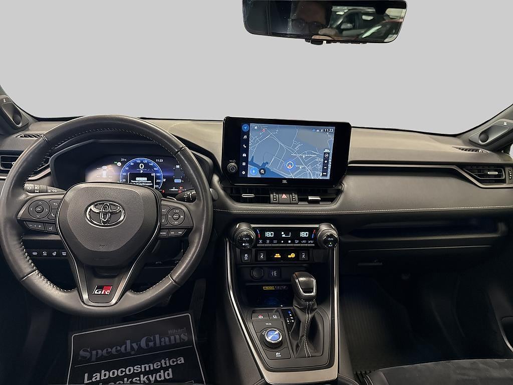 Toyota RAV4 2024 - miniatyr 8