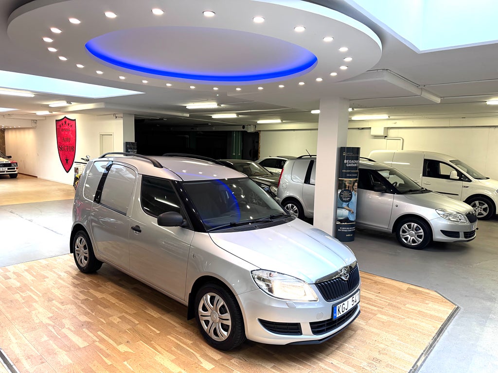 Skoda Praktik 1,2 TDI 5200 mil nyservad, nybesiktigad ua!