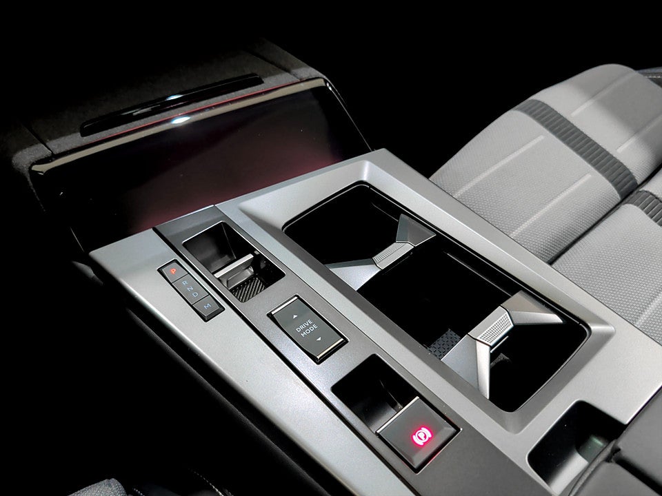 Bild på Opel Grandland X GS Hybrid 145hk Aut PANO B-KAMERA CARPLAY