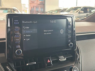 Toyota Corolla Hybrid e-CVT Style S&V-hjul/Kamera/Navi/AdaptivFart – bild 18