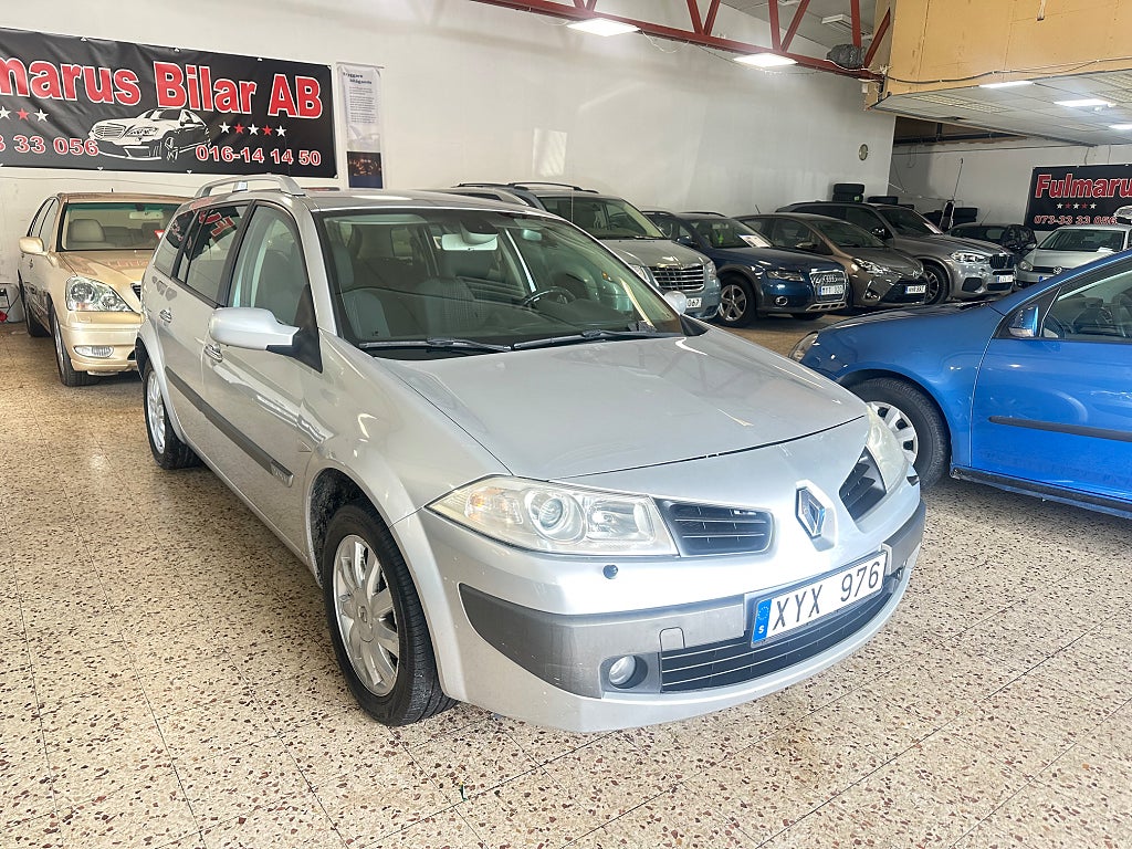 Renault Mégane 2.0  Automat Ny Servad & Besiktigad 