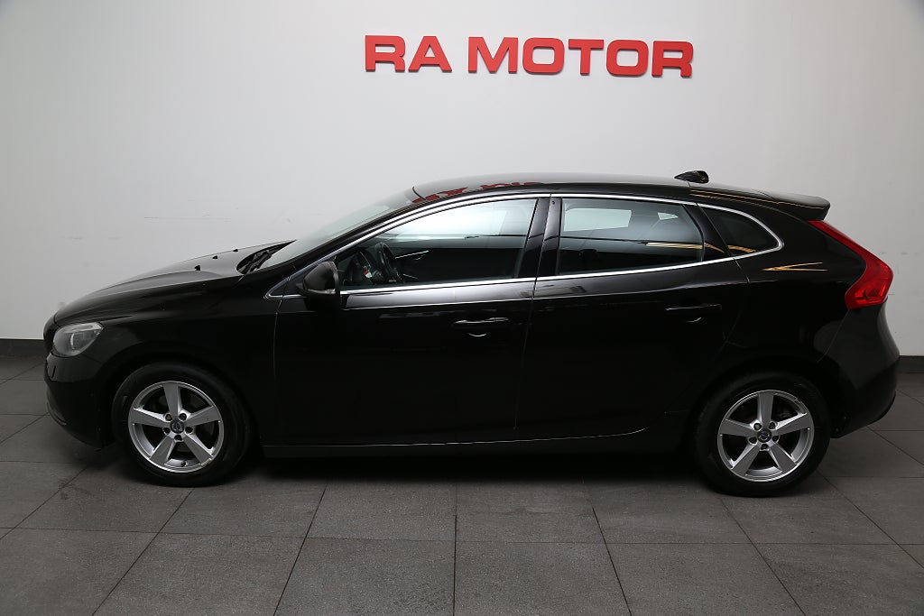 Volvo V40 D3 150hk Momentum Business E PRO Dieselvärmare 2016