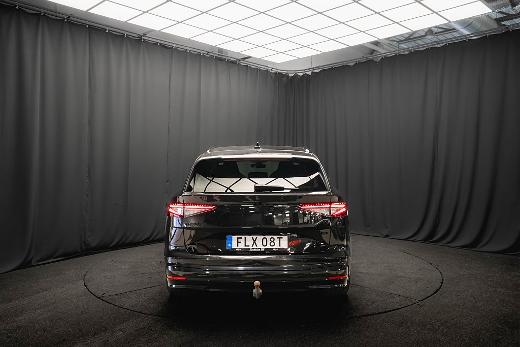 Skoda Enyaq iV 80x SPORTLINE DRAG 360° ELSTOL MINNE 1-ÄGARE MOMS 265hk