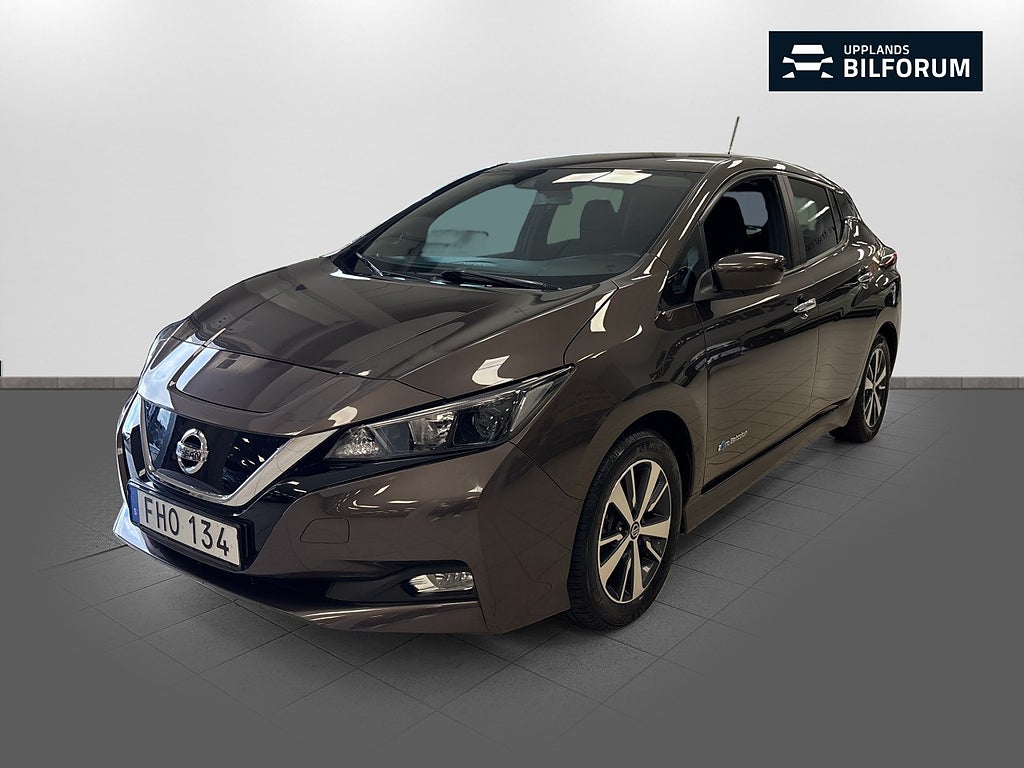 Nissan Leaf Acenta Navi Backkamera 40kwh