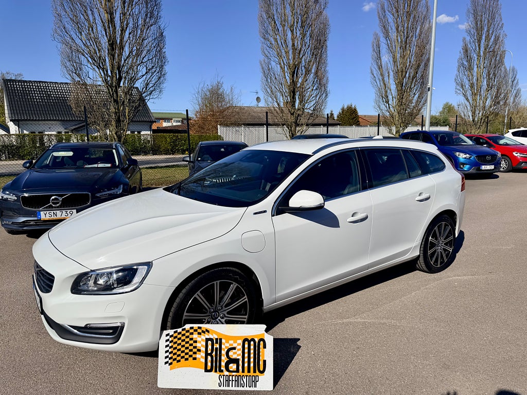 Volvo V60 D5 Plug-in Hybrid AWD Geartronic Classic, Summum Euro 6