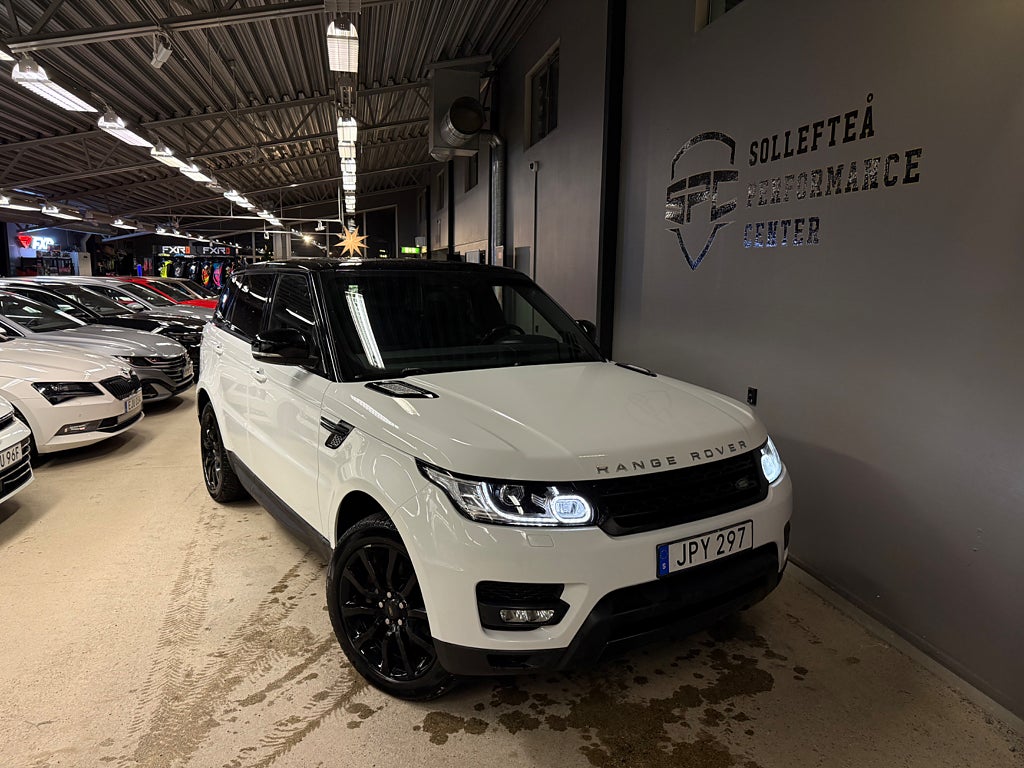 Land Rover Range Rover Sport HSE  3.0 TDV6 4WD / D-värm / Sv-såld