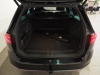 Kombi Volkswagen Passat 26 av 27