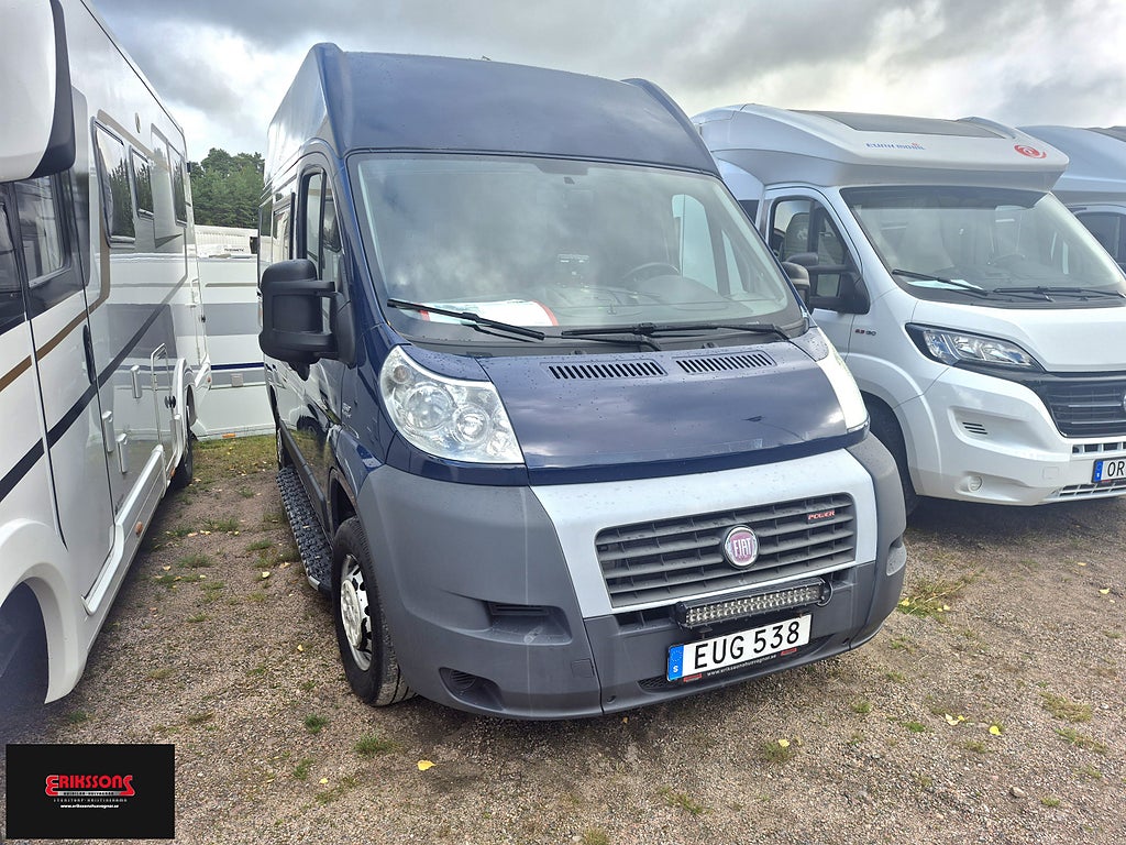 Knaus Camper Van "Liten plåtis 5meter"