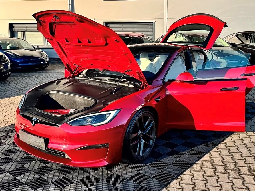 Tesla Model S PLAID 1020hk 2023, bild 6/10