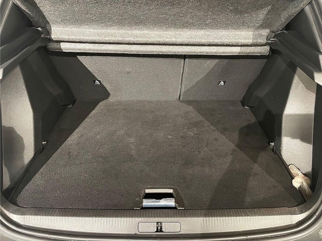 Bild på Peugeot 2008 GT 1.2 PT 130hk Aut - B-KAMERA, CARPLAY