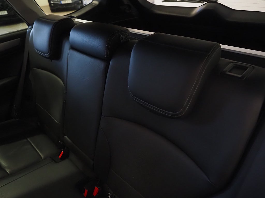 Subaru Outback 2.5 4WD 175hk Lineartronic Ridge Drag M-Värm Kamera 2017