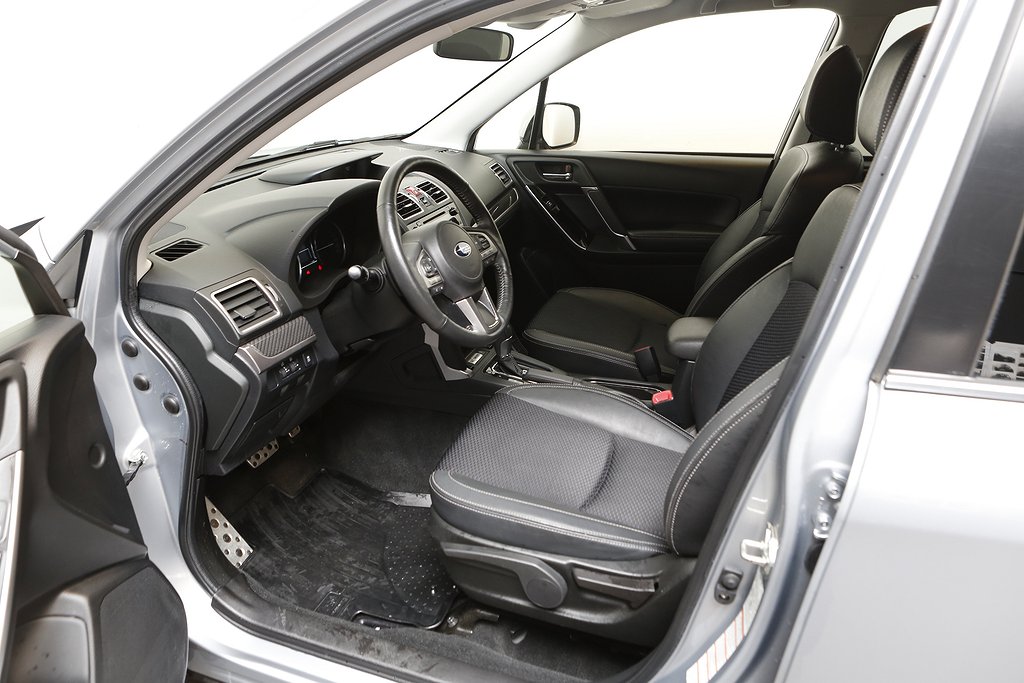 Subaru Forester 2,0i 150hk XL AWD Aut Motorv Dragkrok 2019