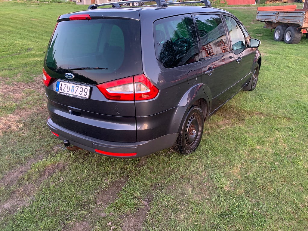 Ford Galaxy 2.0 7-sits 145hk