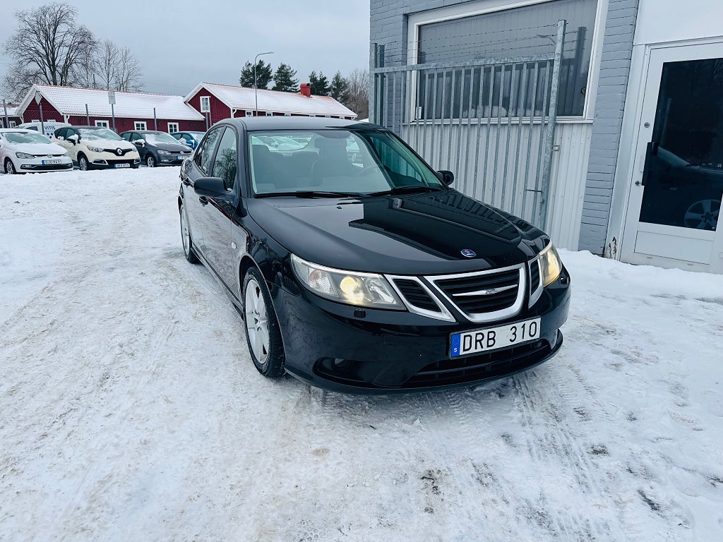 Saab 9-3 2.0T 175HK VECTOR SPORTSEDAN / ENDAST 9000Mil