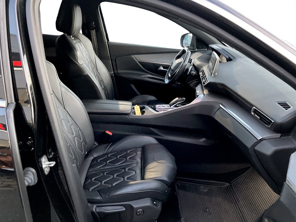 Bild på Peugeot 3008 GT HYBRID4 PHEV 300hk Aut AWD B-KAMERA B-BAKLUCKA