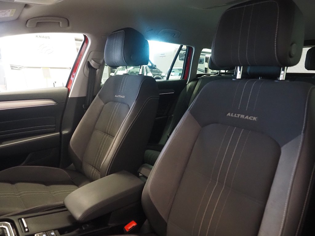 Volkswagen Passat Alltrack TDI 200hk 4M Drag|D-värm|Cockpit 2021