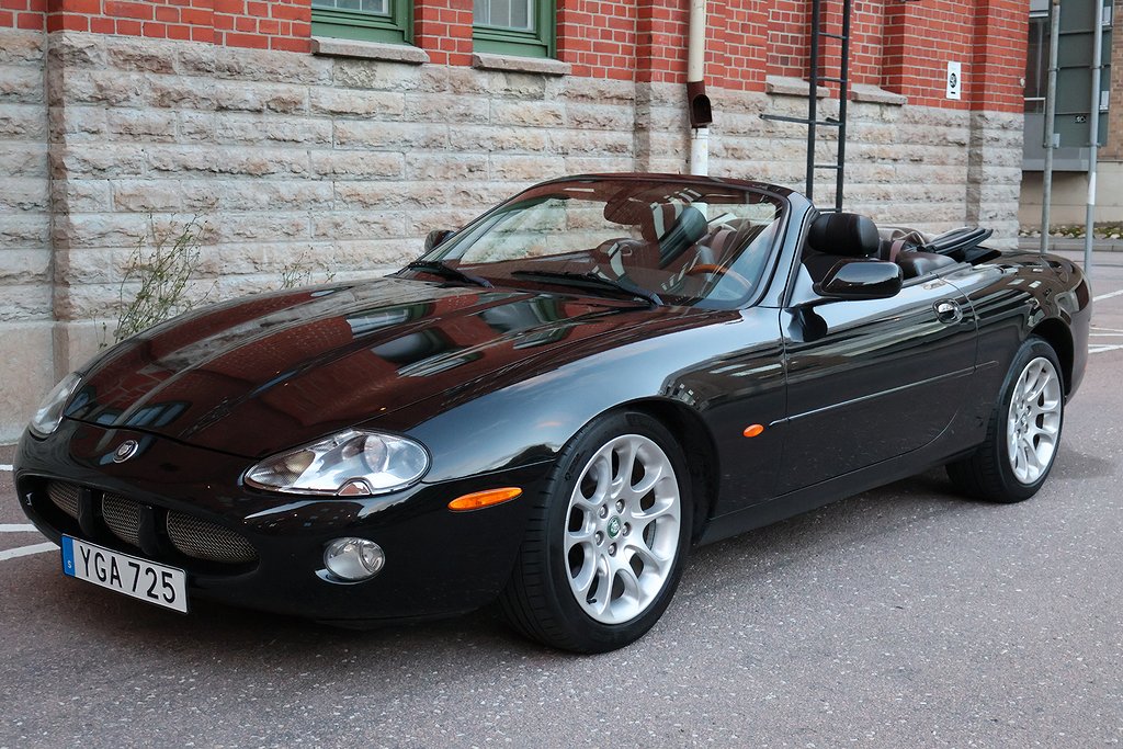 Jaguar XK 8 Convertible 4.0 V8 i fint skick! Byte/avbetaln.