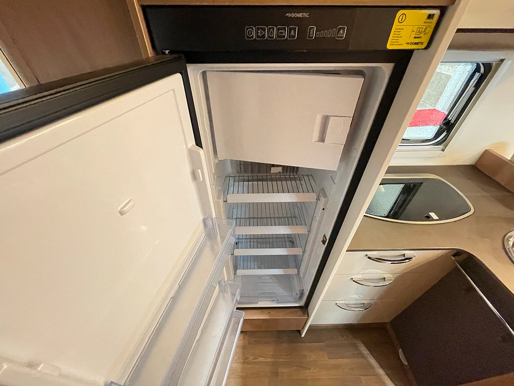 Bürstner Lyseo 745 /Taksäng x2/Soffa bak/Solcell/Automat - Bürstner