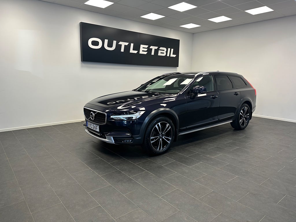 Volvo V90 Cross Country D4 AWD  Pro Plus Head Up Drag Carplay H&K Läder 