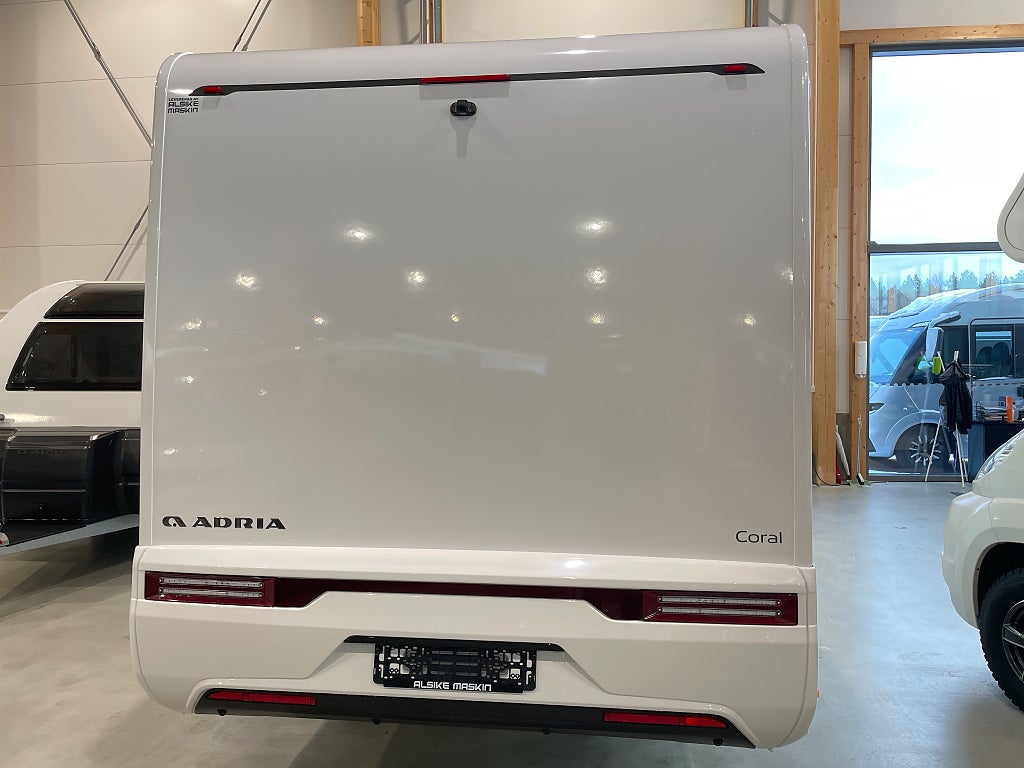 Adria Coral Axess 670 SL /Automat140hk/Elpatron/B-körkort - Adria