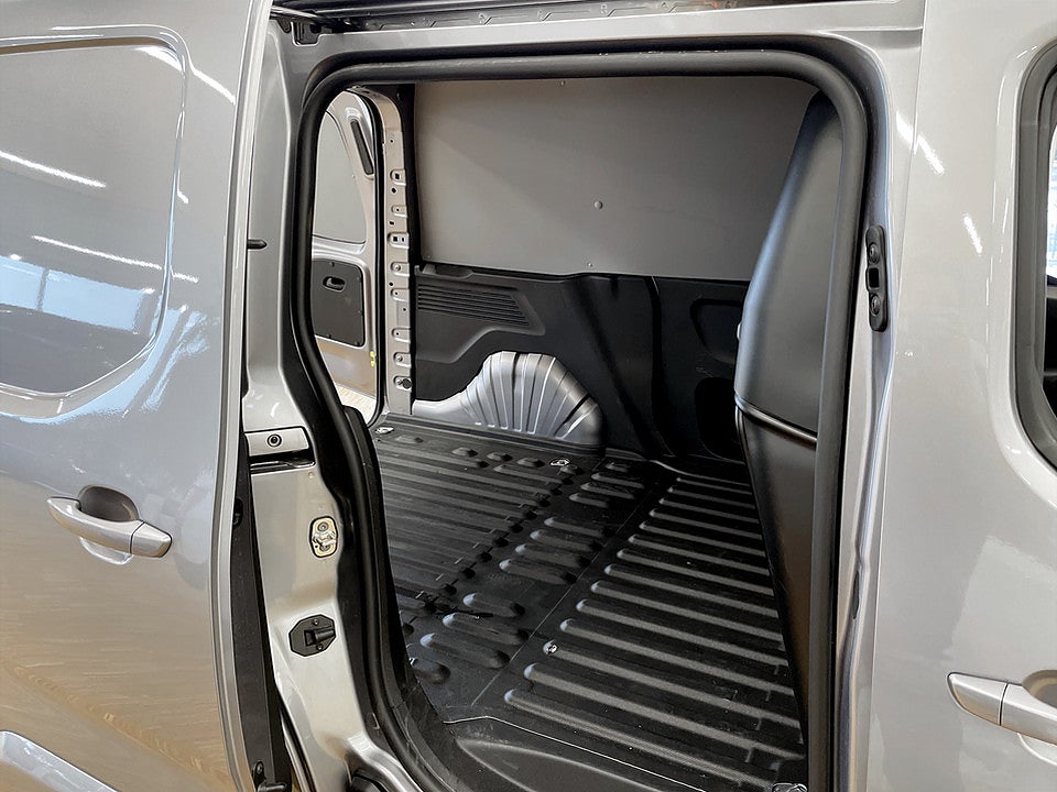 Bild på Peugeot Partner PRO+ BHDi Aut L1 DRAG WEBASTO LÅG MIL 130hk