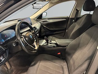 BMW 530e xDrive Touring PLUG-IN Drag Värmare Kamera S&V-däck