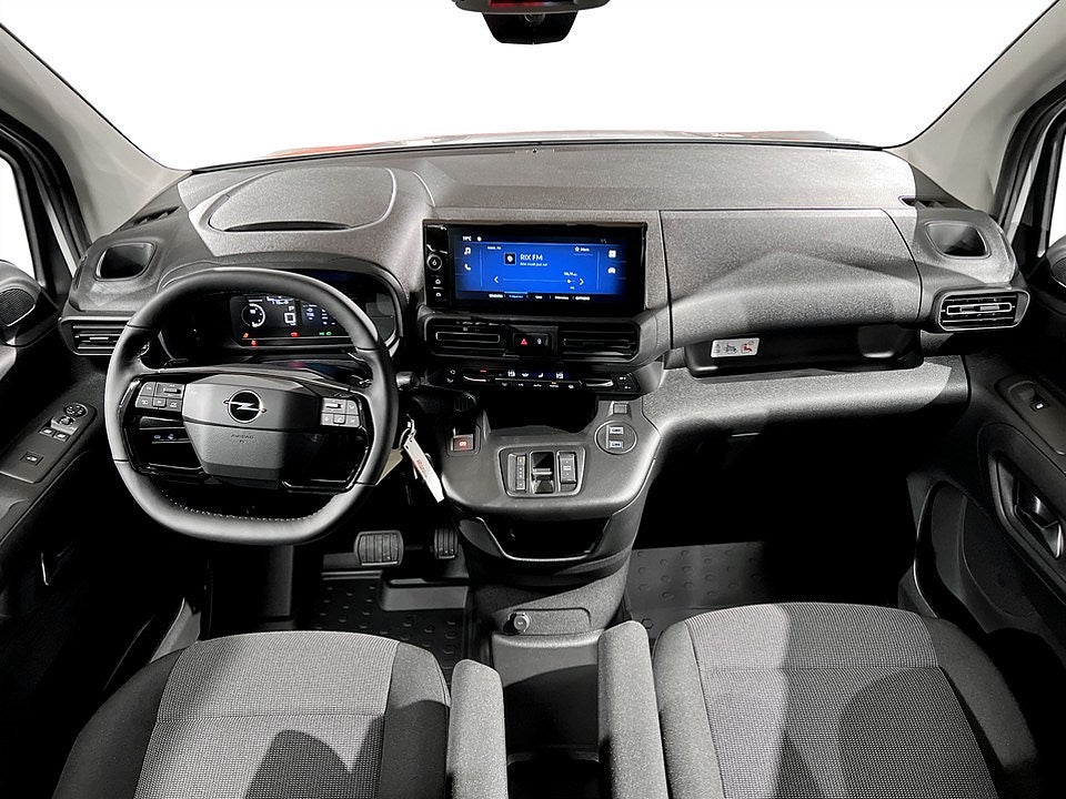 Bild på Opel Combo Crew Cab 130hk Aut - OMGÅENDE LEVERANS!