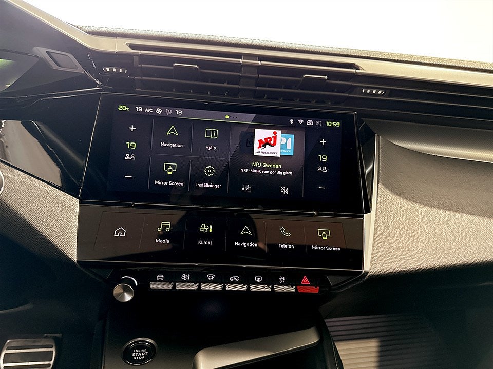 Bild på Peugeot 408 GT 1.2 PT 130hk Aut - B-KAMERA, ELSTOL