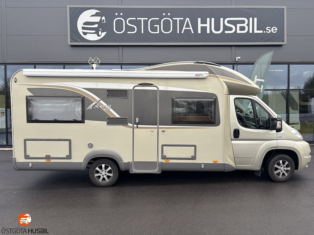 Bürstner INKOMMANDE // IXEO 700 // 4BÄDD // L-SITTGRUPP