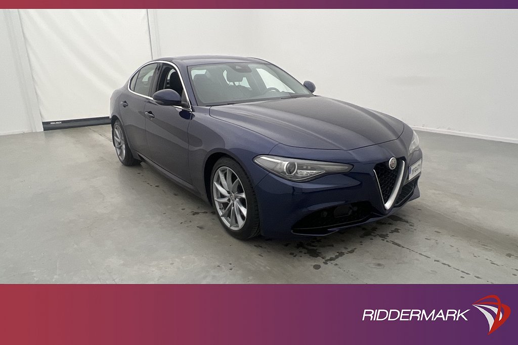 Alfa Romeo Giulia 2.2 JTD 180hk Super Värm Kamera Navi Skinn