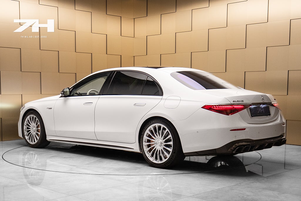 Mercedes-Benz S-Klass 