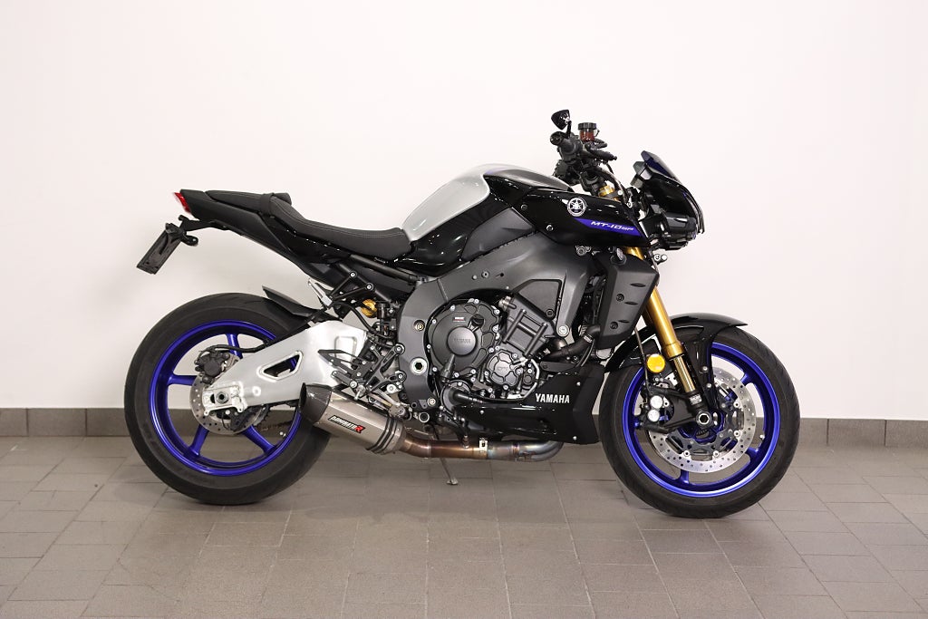 Yamaha MT-10 SP Inkl. Dominator