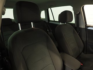 SUV Volkswagen Tiguan 10 av 22