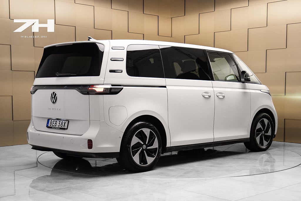 Volkswagen ID. Buzz 82 kWh Pro / Backkamera / Adaptiv Farthållare / Carplay