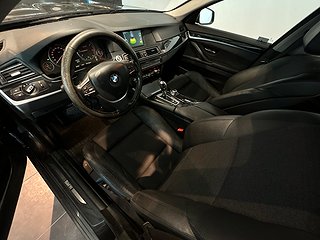 BMW 520 d Touring Värmare/Dragkrok/Parkeringssensorer/SoV/BT