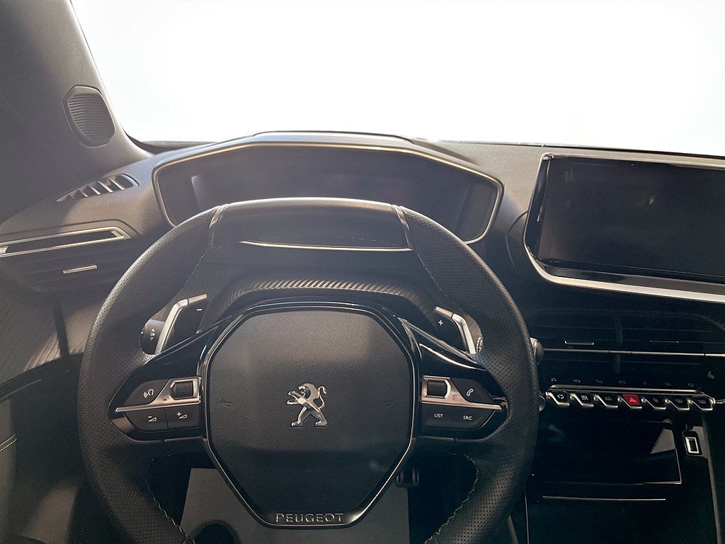 Bild på Peugeot 2008 GT 1.2 PT 130hk Aut - CARPLAY, EN ÄGARE