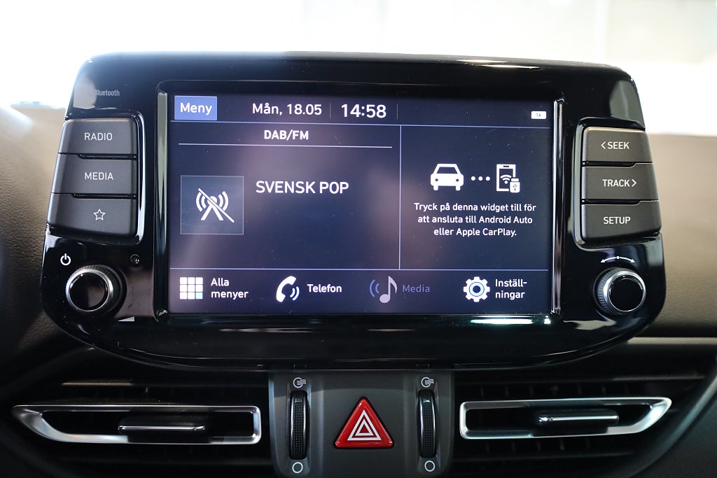 Hyundai i30 1.0 T-GDI AUT Essential Kamera Rattvärme Leasbar 2022
