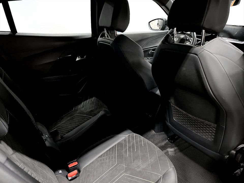 Bild på Peugeot 2008 GT 1.2 PT 130hk Aut - B-KAMERA, DRAG