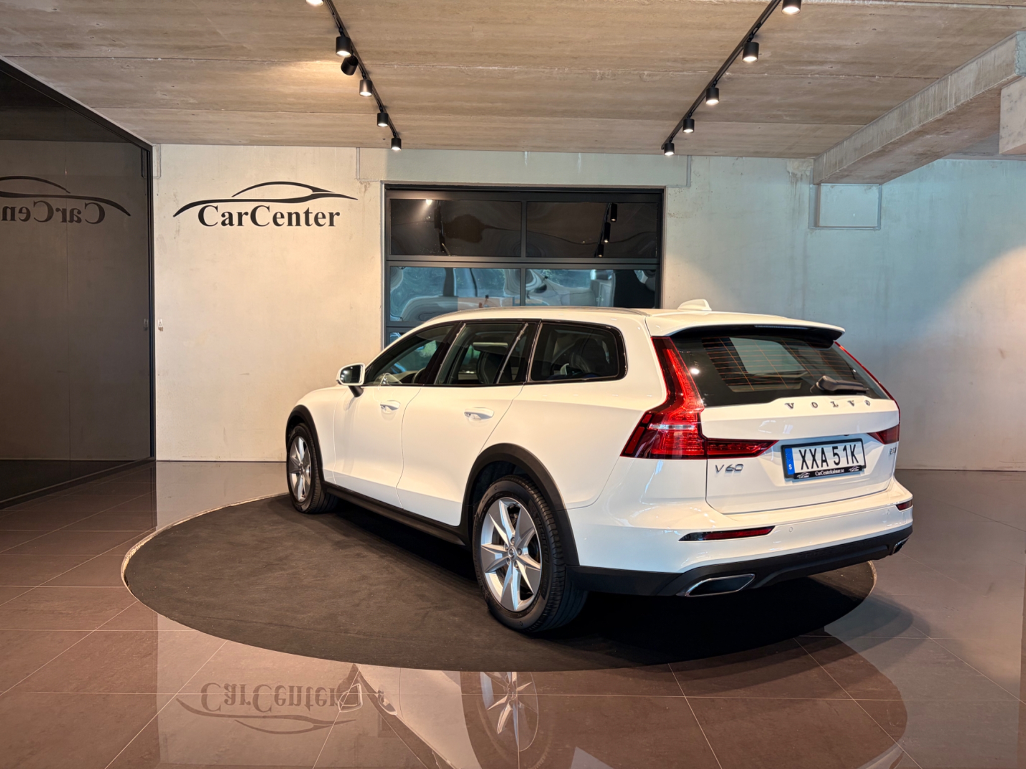 Volvo V60 Cross Country B4 AWD 2022, bild 7/79