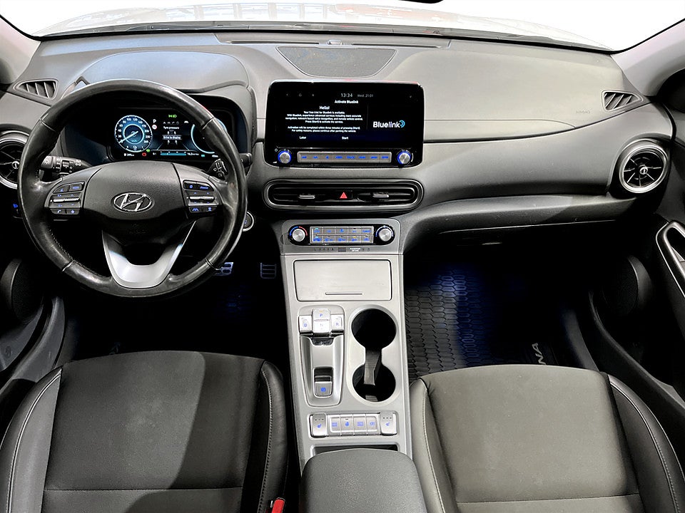 Bild på Hyundai Kona Essential Electric 64kWh Aut B-KAMERA CARPLAY 204hk