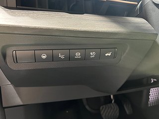 SUV Nissan Ariya 14 av 20