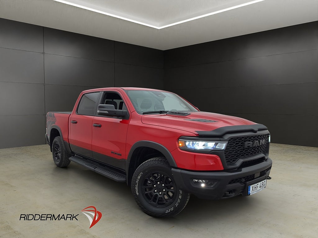 Dodge RAM 1500 Rebel Night 426hk 4x4 Hurricane Cockpit Moms