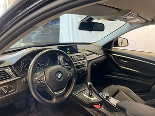 BMW 330 i xDrive Sport line/MoK/Rattvärme/Psens/Navi/S&V
