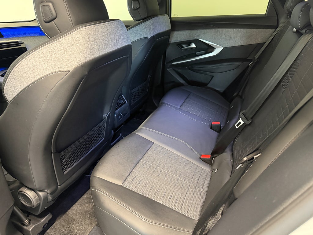 Peugeot 3008 GT Hybrid 145 1.2 PT 145 e-DSC  Avt. drag  thumbnail
