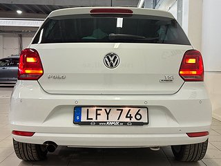 Volkswagen Polo 5-dörrar 1.2 TSI Premium 90hk Psens S/V-hjul