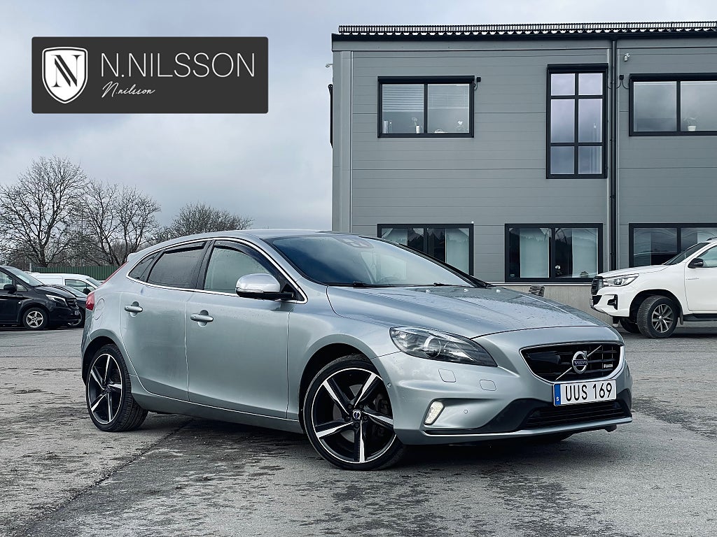 Volvo V40 D4 177hk R-Design Momentum 5-cylindrig Nybes Kamrem byt