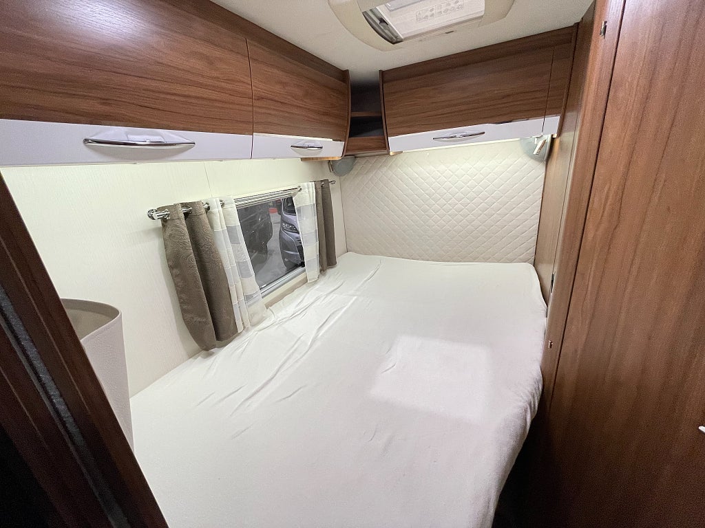 Pilote P 710 P / Automat 150hk / ALDE / Solcell  - Pilote