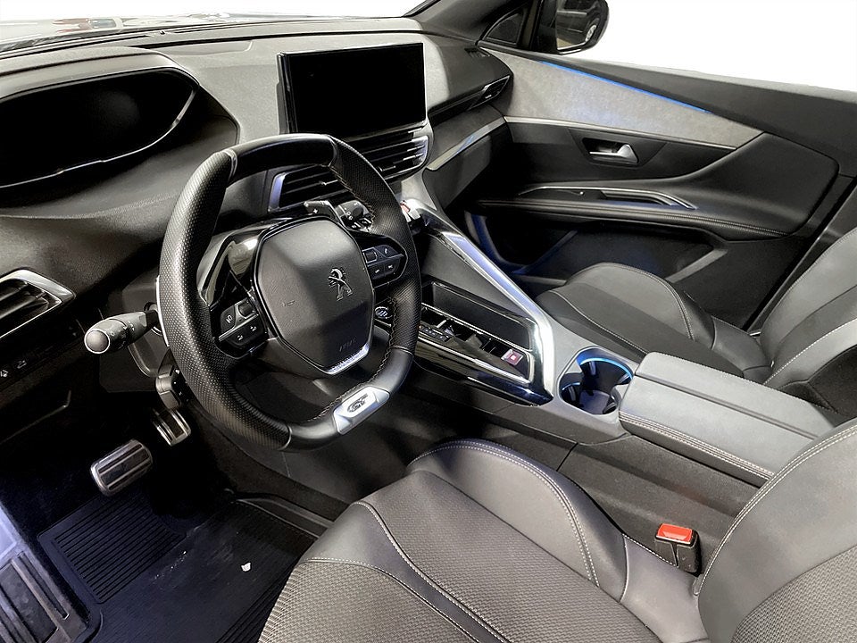Bild på Peugeot 3008 GT Black Pack 1.2 PT 130hk Aut - B-KAMERA, CARPLAY